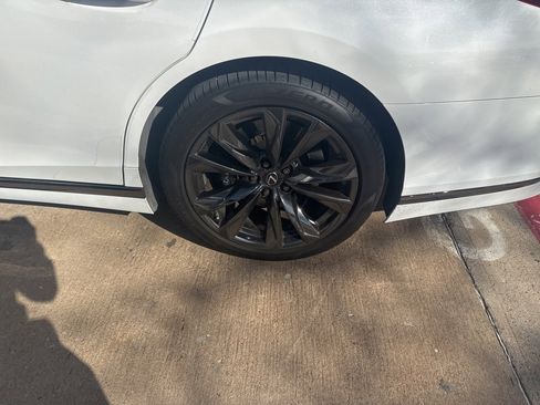 Used 2021 Lexus LS 500 F Sport w/ Accessory Package (Z2) image 5