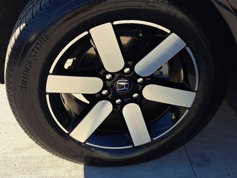 Used 2024 Honda Prologue Touring image 12