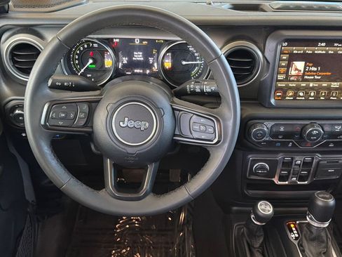 Used 2023 Jeep Wrangler Unlimited w/ 8.4" Radio Group AWD/4WD image 15