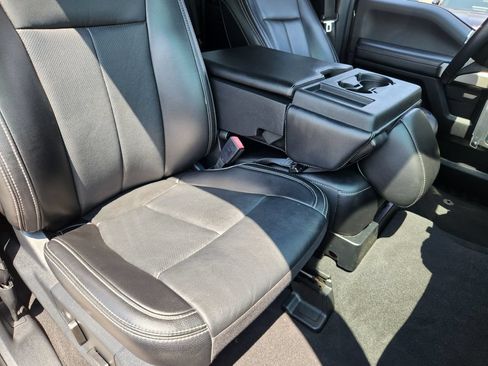 Used 2021 Ford F250 Lariat w/ Lariat Value Package AWD/4WD image 11