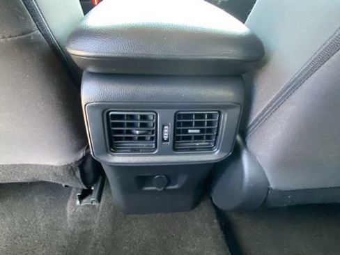 Used 2024 Toyota RAV4 LE AWD/4WD image 14
