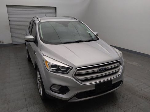 Used 2018 Ford Escape Titanium FWD image 14