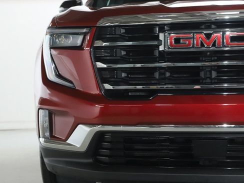 Used 2024 GMC Acadia Elevation FWD image 6