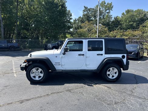 Used 2018 Jeep Wrangler Unlimited Sport S AWD/4WD image 6