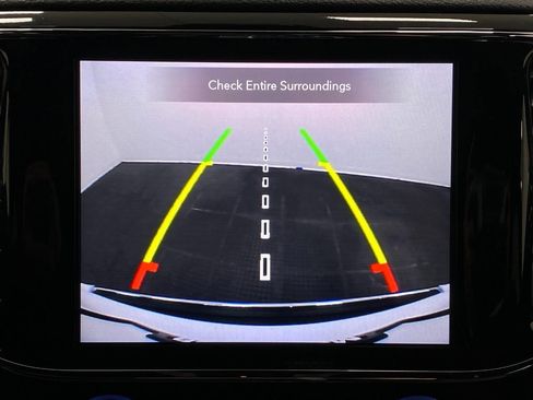 Used 2022 Jeep Grand Cherokee Limited w/ Trailer Tow Group IV image 25