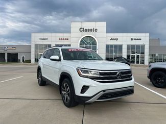 Used 2022 Volkswagen Atlas SE image 1
