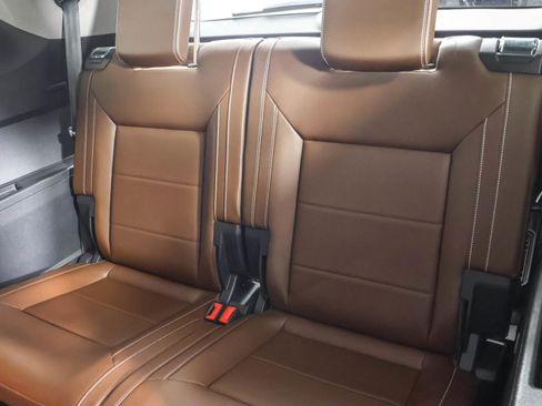 Used 2023 Volkswagen Atlas SE image 35