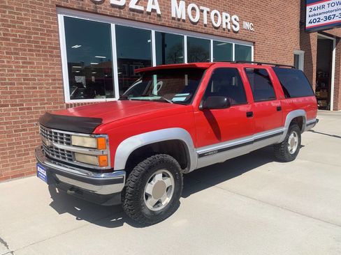Used 1993 Chevrolet Suburban 4WD image 4