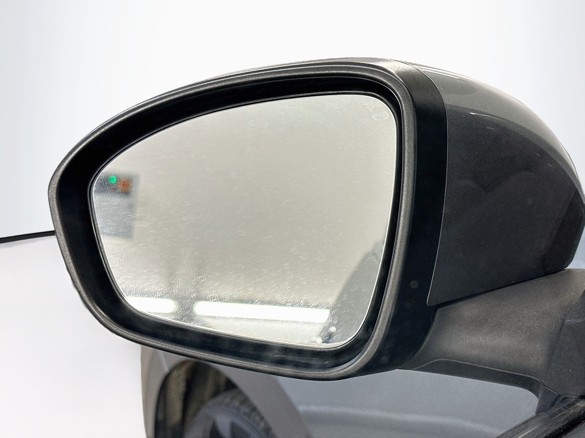 Used 2025 Nissan Sentra SV FWD image 16