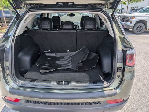 Used 2019 Jeep Compass Limited AWD/4WD image 12