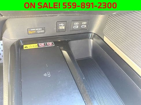 Used 2025 Toyota Camry SE w/ Convenience Package FWD image 19