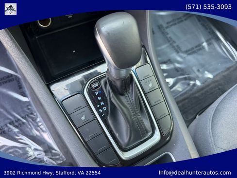 Used 2020 Hyundai Ioniq SE FWD image 19