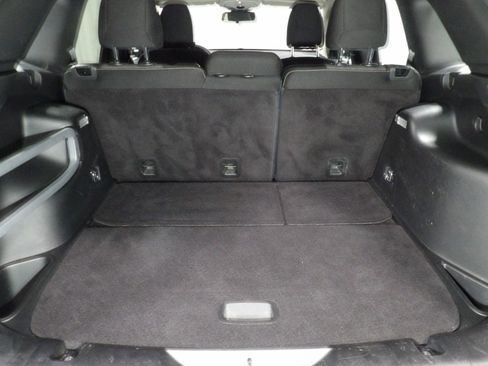 Used 2015 Jeep Cherokee Sport image 8