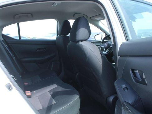 Used 2024 Nissan Sentra SV image 12