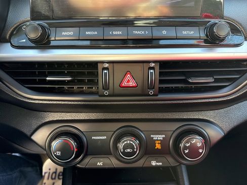 Used 2024 Kia Forte LXS w/ LXS Technology Package image 31