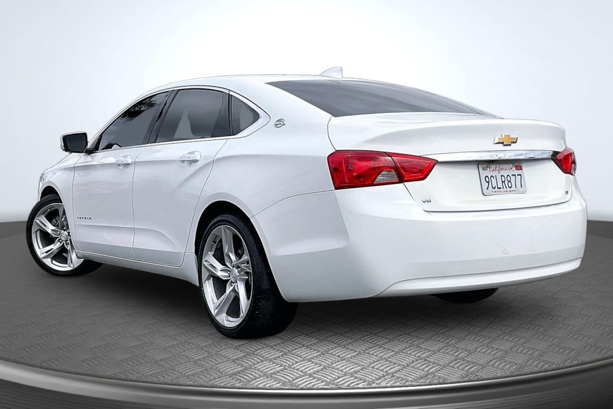 Used 2020 Chevrolet Impala LT FWD image 2