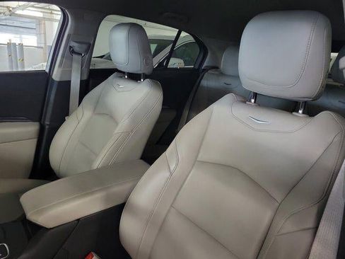 Certified 2023 Cadillac XT4 Luxury FWD image 11