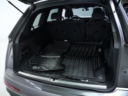 Used 2023 Audi Q7 2.0T Premium Plus w/ Premium Plus Package AWD/4WD image 7