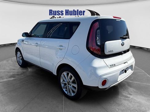 Used 2019 Kia Soul + FWD image 3