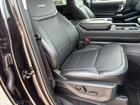 Used 2026 Ford Expedition Platinum w/ Driver's Package AWD/4WD image 15