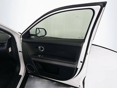 Used 2023 Hyundai Ioniq 5 SEL image 30