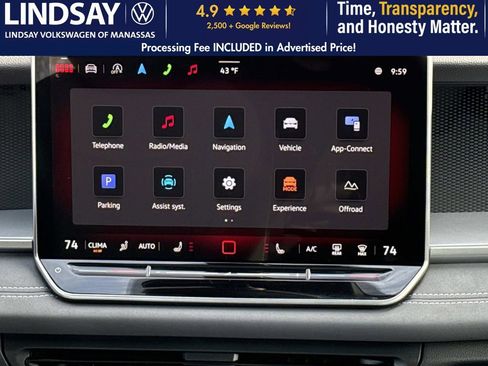 Certified 2025 Volkswagen Tiguan SE R-Line image 14