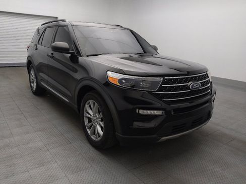 Used 2021 Ford Explorer XLT w/ Equipment Group 202A image 13