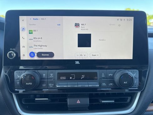 Used 2025 Toyota Grand Highlander AWD image 19