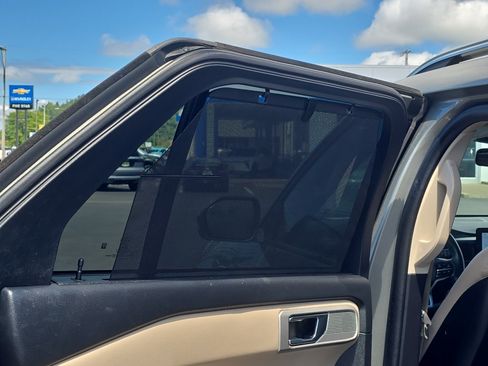 Used 2020 Ford Explorer Limited AWD/4WD image 29