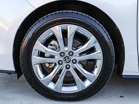 Used 2022 Toyota Sienna Platinum image 14