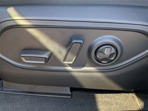 New 2025 Jeep Grand Cherokee Limited w/ Luxury Tech Group II image 14