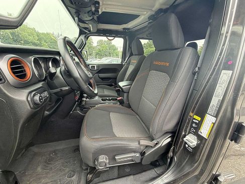 Used 2021 Jeep Gladiator Mojave AWD/4WD image 19