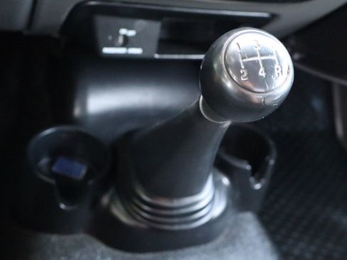 Used 2004 Ford Ranger XLT image 28