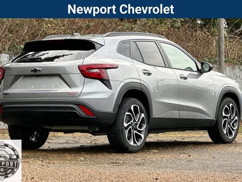 New 2026 Chevrolet Trax RS w/ Sunroof Package image 4