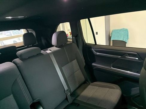 Used 2026 GMC Acadia Elevation w/ LPO, Floor Liner Package AWD/4WD image 41