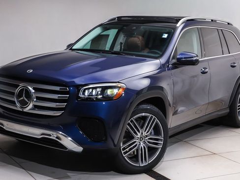 New 2026 Mercedes-Benz GLS 450 4MATIC image 1