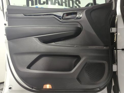 Certified 2025 Honda Odyssey Touring image 9