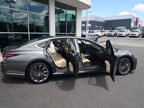 Used 2018 Lexus LS 500 AWD w/ Luxury Package image 34