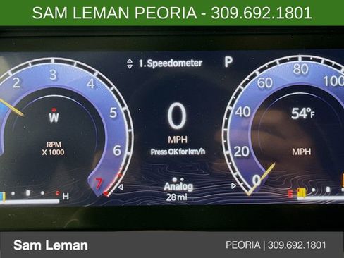 New 2025 Jeep Grand Cherokee Laredo image 12