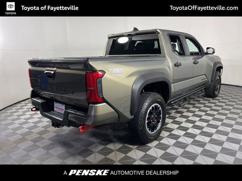 Certified 2025 Toyota Tacoma TRD Off-Road image 14
