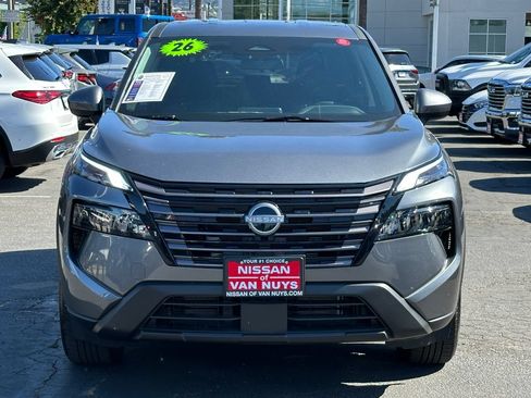 Used 2026 Nissan Rogue SV FWD image 12