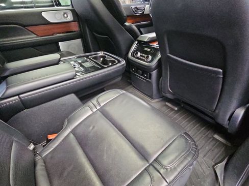 Used 2020 Lincoln Navigator L Reserve w/ Luxury Package AWD/4WD image 10