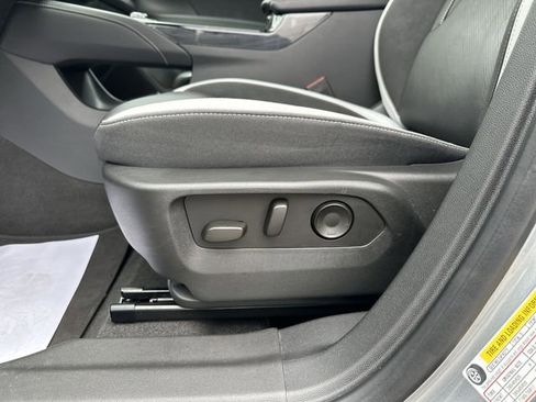 Used 2025 Buick Envision Sport Touring image 16