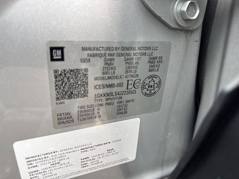 Used 2018 GMC Acadia SLE image 29