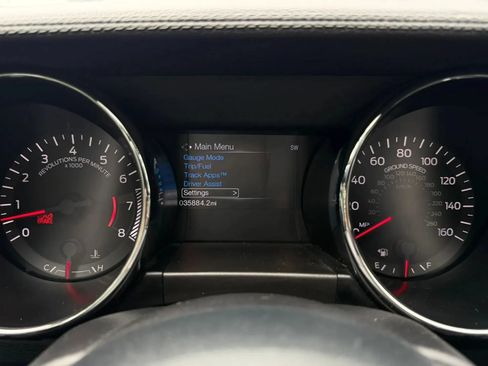 Used 2017 Ford Mustang Coupe RWD image 9