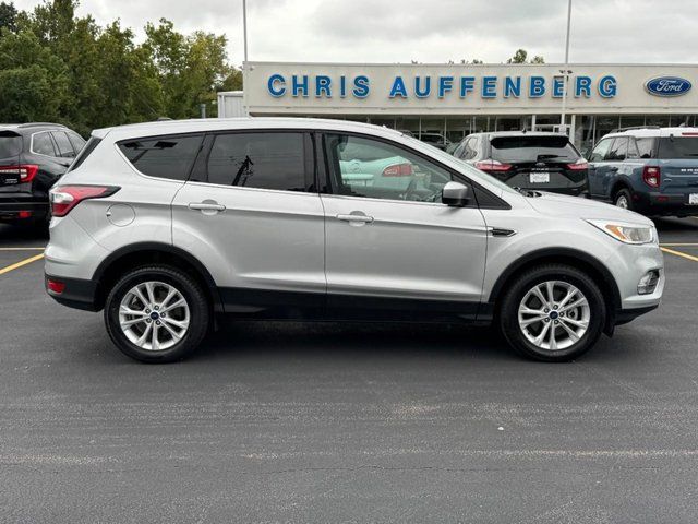 Used 2017 Ford Escape SE AWD/4WD image 1