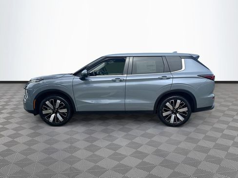 New 2026 Mitsubishi Outlander SE FWD image 8