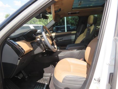 Used 2025 Land Rover Range Rover Sport Dynamic SE AWD/4WD image 24