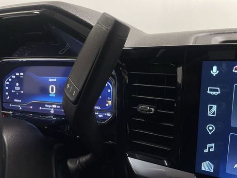 Used 2023 Chevrolet Silverado 1500 LT image 20