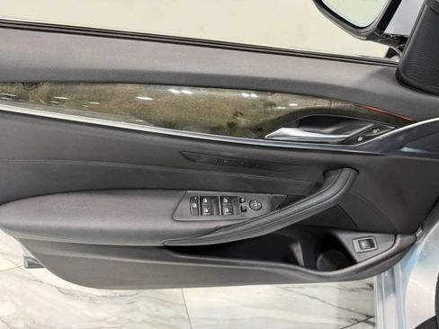 Used 2018 BMW 530i RWD image 10